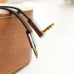 UGREEN AV119 Right-angled 3.5mm Flat Aux Cable 1.5m - Black/Silver - Image 5