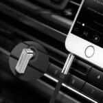 UGREEN AV119 Right-angled 3.5mm Flat Aux Cable 2m - Black/Silver - Image 4